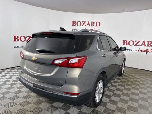 Used 2018 Chevrolet Equinox LT w/ Sun & Infotainment Package image 8