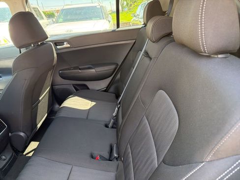Used 2020 Kia Sportage LX AWD/4WD image 14