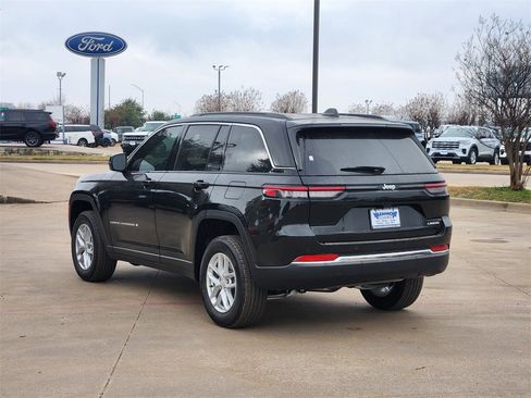 New 2025 Jeep Grand Cherokee Laredo w/ Luxury Tech Group I image 3