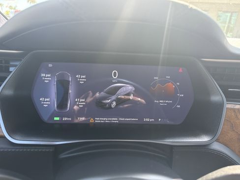 Used 2020 Tesla Model X Long Range AWD/4WD image 24