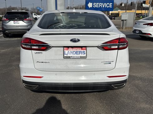 Used 2020 Ford Fusion Titanium image 4