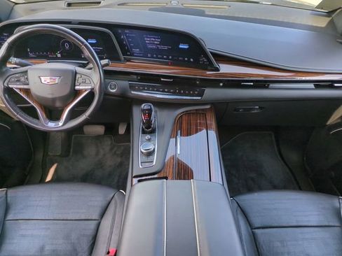 Used 2022 Cadillac Escalade ESV Premium Luxury AWD/4WD image 17