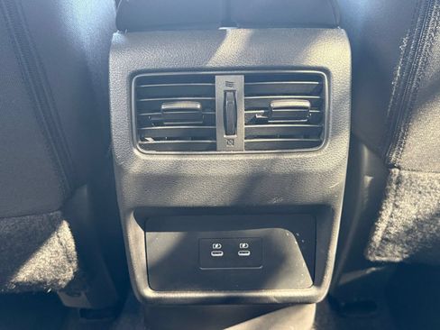 Used 2025 Nissan Rogue SV FWD image 20