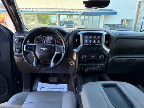 Used 2022 Chevrolet Silverado 2500 LTZ w/ LTZ Plus Package image 12