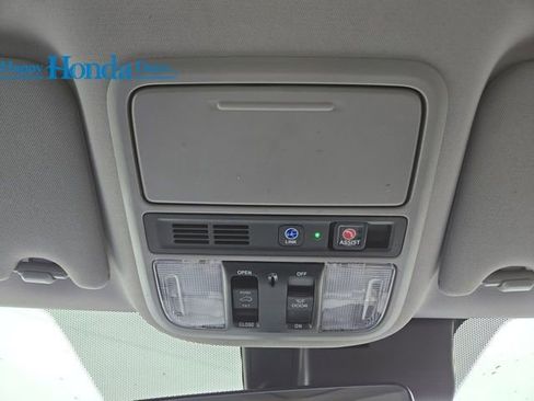 Used 2022 Honda Pilot Touring image 40