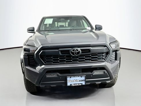 Used 2024 Toyota Tacoma TRD Off-Road w/ TRD Off Road Upgrade Package AWD/4WD image 2