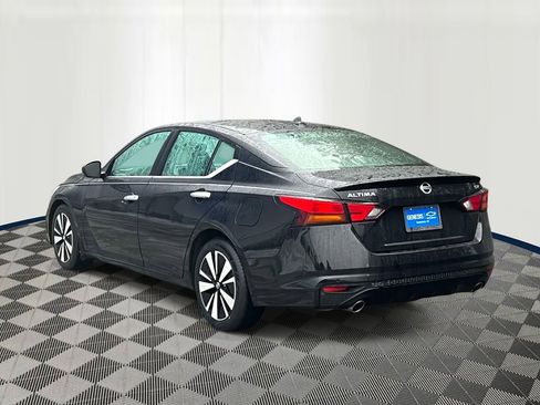 Used 2019 Nissan Altima 2.5 SV FWD image 4