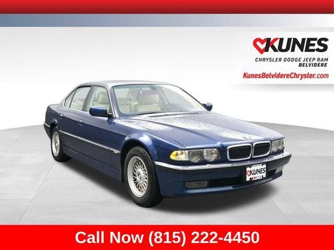 Used 2001 BMW 740i RWD image 1