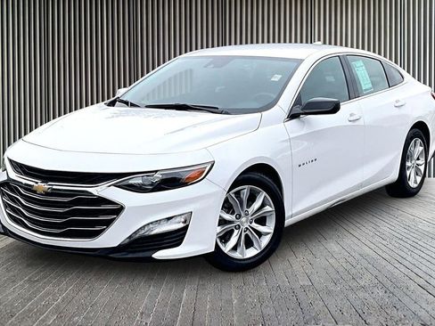 Used 2023 Chevrolet Malibu LT FWD image 13