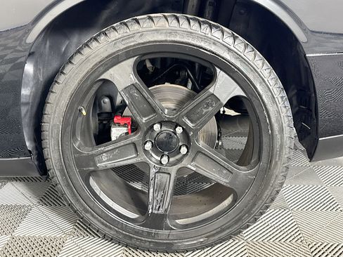 Used 2018 Dodge Challenger R/T w/ Blacktop Package RWD image 32