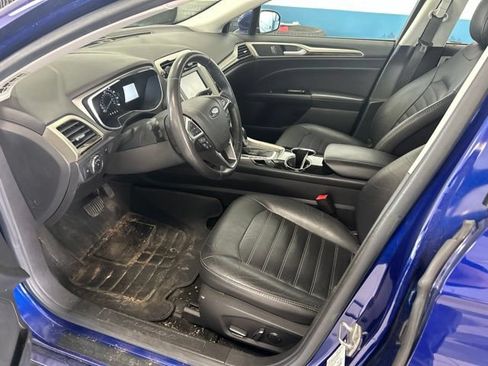 Used 2016 Ford Fusion SE w/ Equipment Group 202A FWD image 9