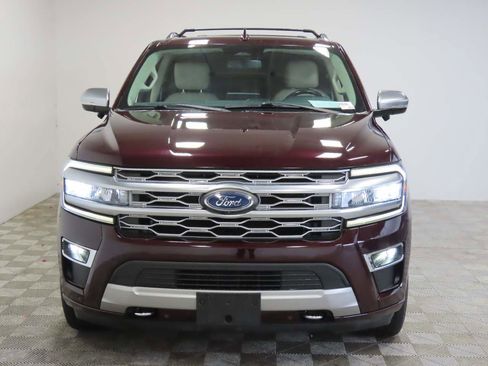 Used 2023 Ford Expedition Platinum AWD/4WD image 2