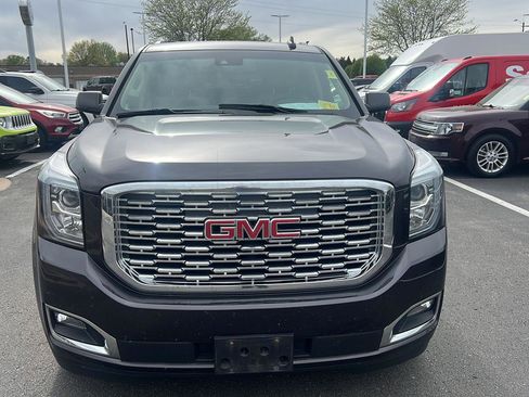 Used 2018 GMC Yukon XL Denali w/ Open Road Package AWD/4WD image 15