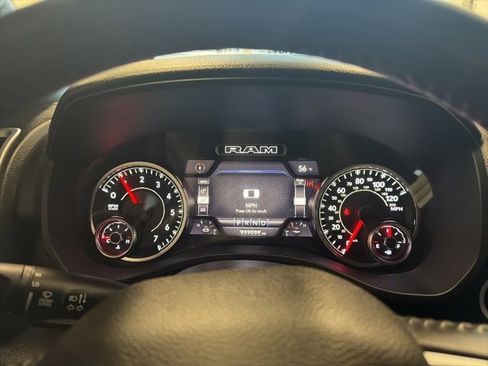 Used 2021 RAM 1500 Big Horn image 28