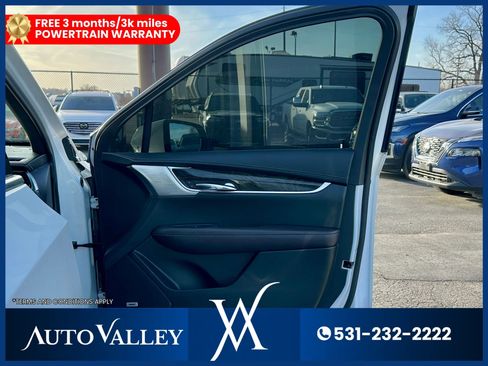 Used 2022 Cadillac XT6 Premium Luxury w/ Technology Package image 18