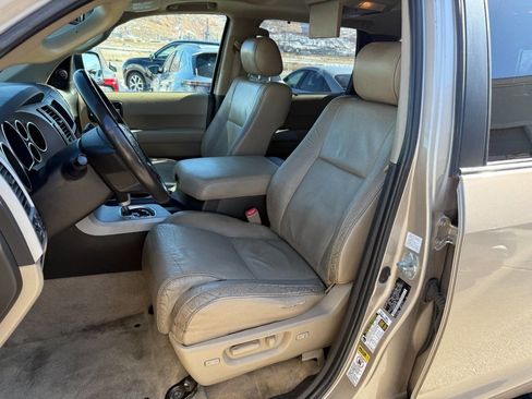 Used 2008 Toyota Sequoia Limited image 3