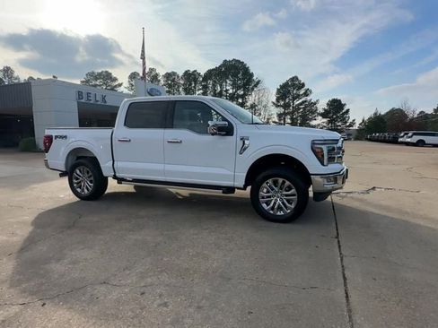 Used 2024 Ford F150 Lariat w/ FX4 Off-Road Package image 7