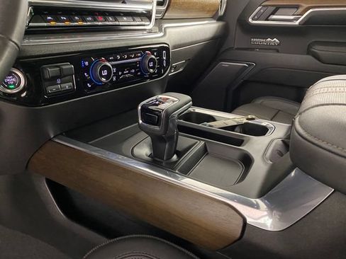Certified 2024 Chevrolet Silverado 1500 High Country w/ High Country Premium Package AWD/4WD image 26