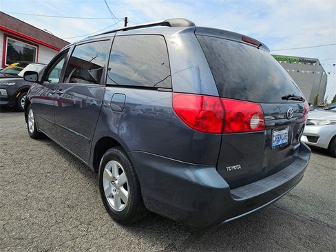Used 2008 Toyota Sienna LE image 5