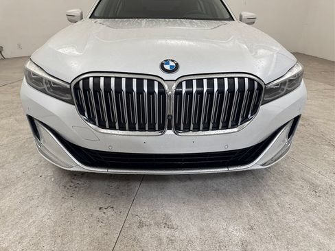 Used 2020 BMW 740i w/ Cold Weather Package RWD image 20