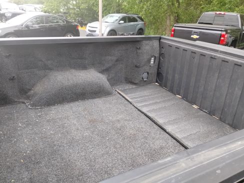 Used 2022 Chevrolet Silverado 1500 LTZ w/ Safety Package II image 20