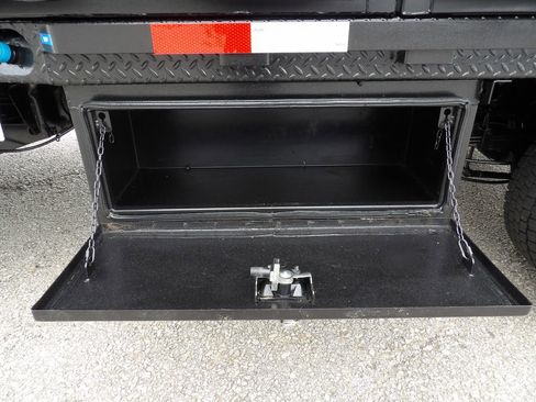 Used 2022 Ford F550 4x4 Crew Cab Super Duty w/ Power Equipment Group image 52