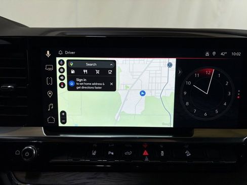 Used 2025 GMC Sierra 2500 SLT w/ SLT Premium Package image 44