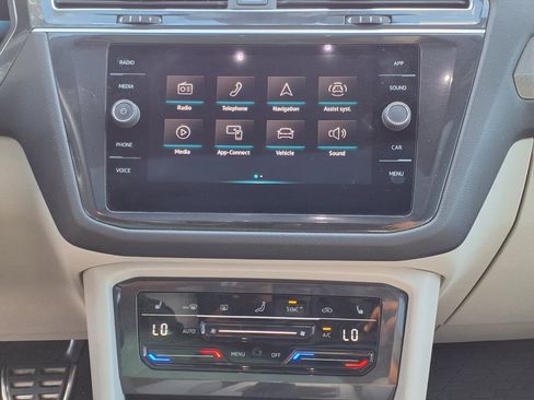 Certified 2023 Volkswagen Tiguan SE R-Line image 19