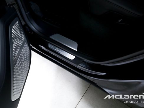 Used 2019 Lamborghini Urus image 20