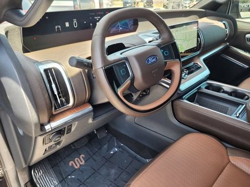 Used 2025 Ford Expedition King Ranch AWD/4WD image 24