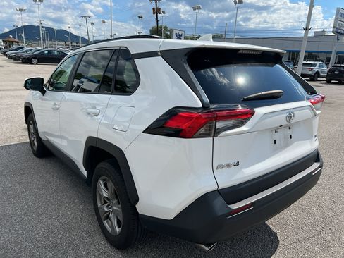 Used 2024 Toyota RAV4 XLE AWD/4WD image 7