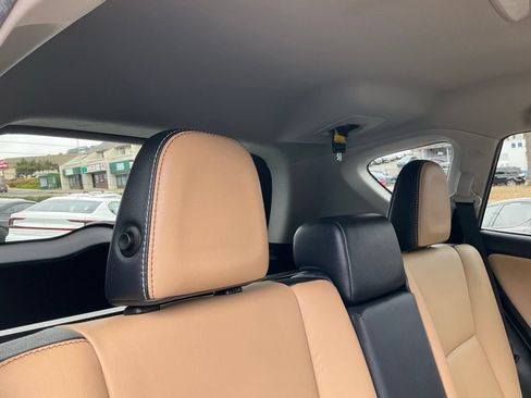 Used 2017 Toyota RAV4 Limited w/ Advanced Technology Package FWD image 59