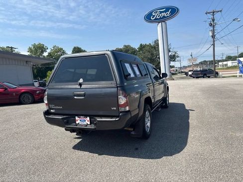 Used 2013 Toyota Tacoma 4x4 Access Cab V6 w/ TRD Sport Pkg image 21