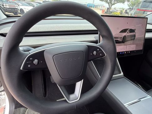 Used 2026 Tesla Model Y Long Range AWD/4WD image 13