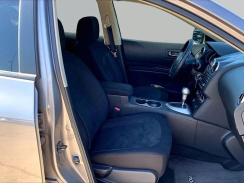 Used 2015 Nissan Rogue S w/ Convenience Package AWD/4WD image 9