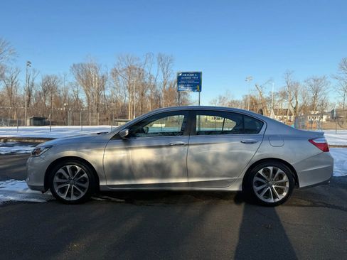 Used 2013 Honda Accord Sport image 4