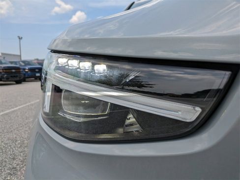 New 2026 Volvo XC40 B5 Ultra w/ Protection Package Premier image 10