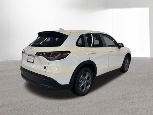 New 2026 Honda HR-V LX image 33