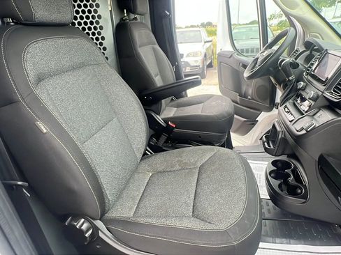 Used 2023 RAM ProMaster 2500 FWD image 19