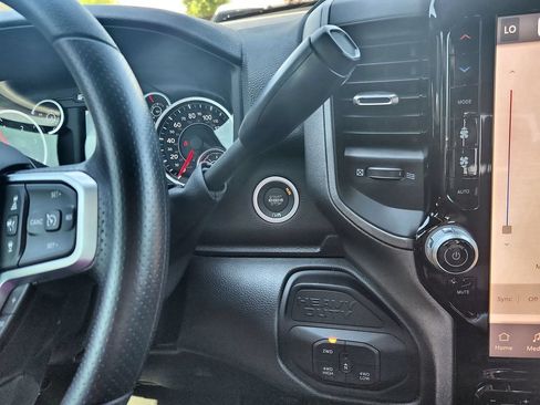 New 2026 RAM 3500 Tradesman AWD/4WD image 19