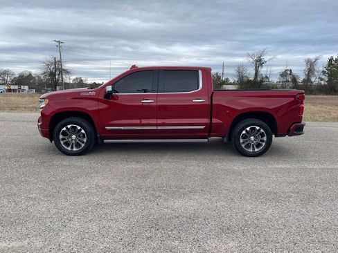 Used 2023 Chevrolet Silverado 1500 High Country image 2