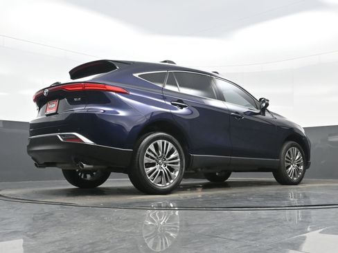 Used 2024 Toyota Venza XLE image 33