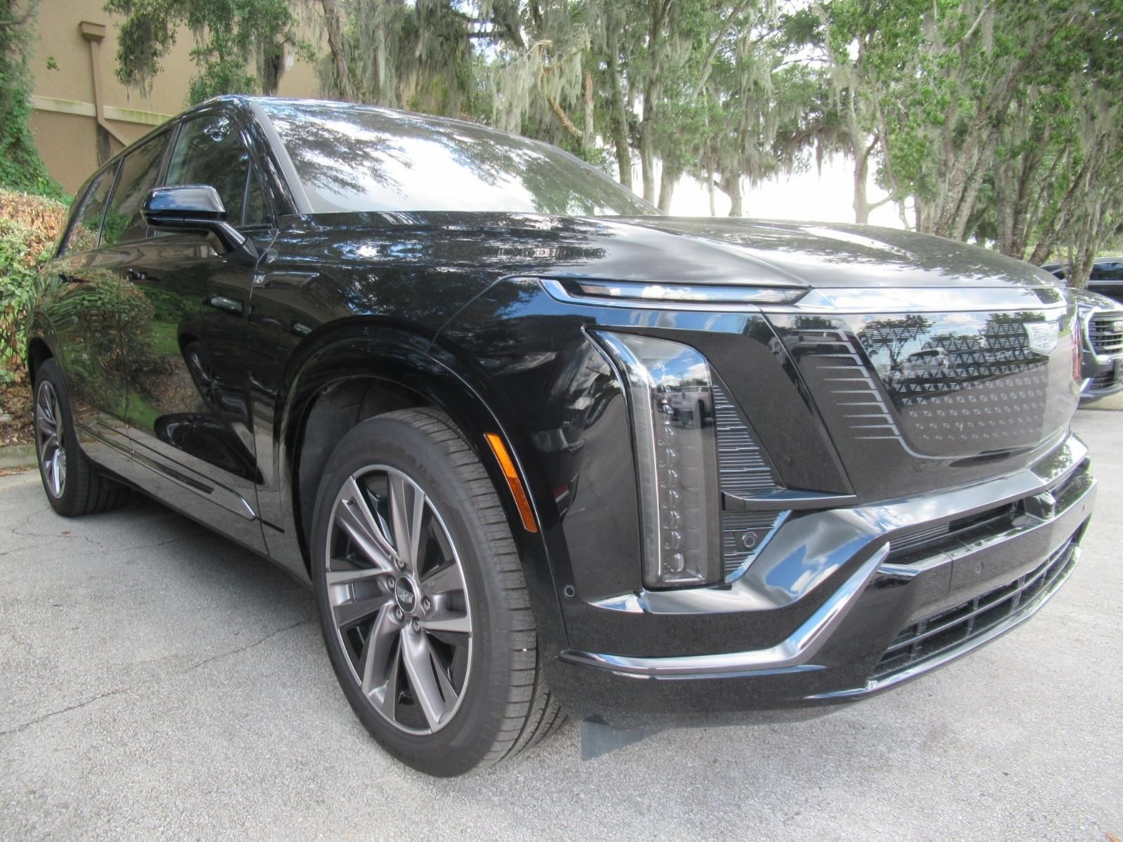 Used 2026 Cadillac Vistiq Sport w/ LPO, Floor Liner Package AWD/4WD image 1