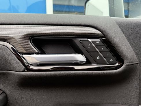 New 2026 GMC Sierra 2500 AT4 w/ AT4 Premium Plus Package image 31