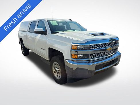 Used 2019 Chevrolet Silverado 2500 LT image 1
