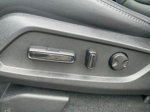 Used 2025 Honda Pilot EX-L image 14