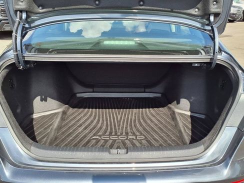 Used 2025 Honda Accord LX image 17