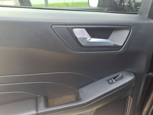 Used 2022 Ford Escape SEL FWD image 8