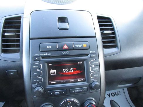 Used 2013 Kia Soul + w/ Audio Pkg FWD image 56