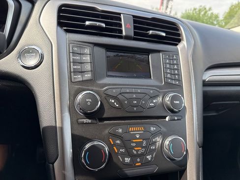 Used 2018 Ford Fusion S FWD image 23